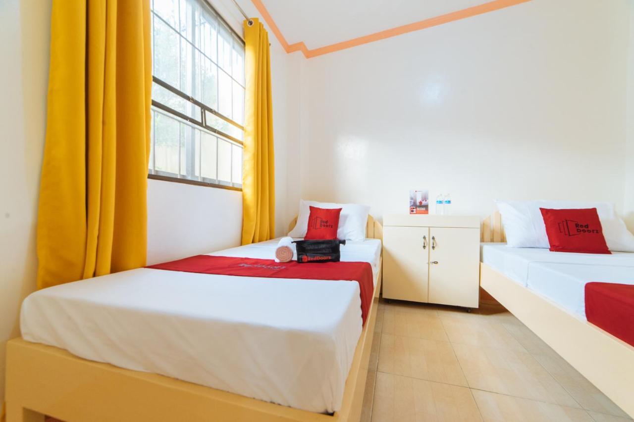Reddoorz @ Q Abeto Street Mandurriao Hotel Iloilo Exterior foto